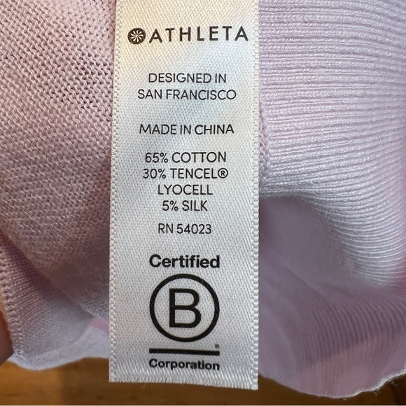 ATHLETA Pale Pink Hoodie with Deep V Neck. Kangaroo Pocket. Lightweight. Large. - Picture 5 of 6